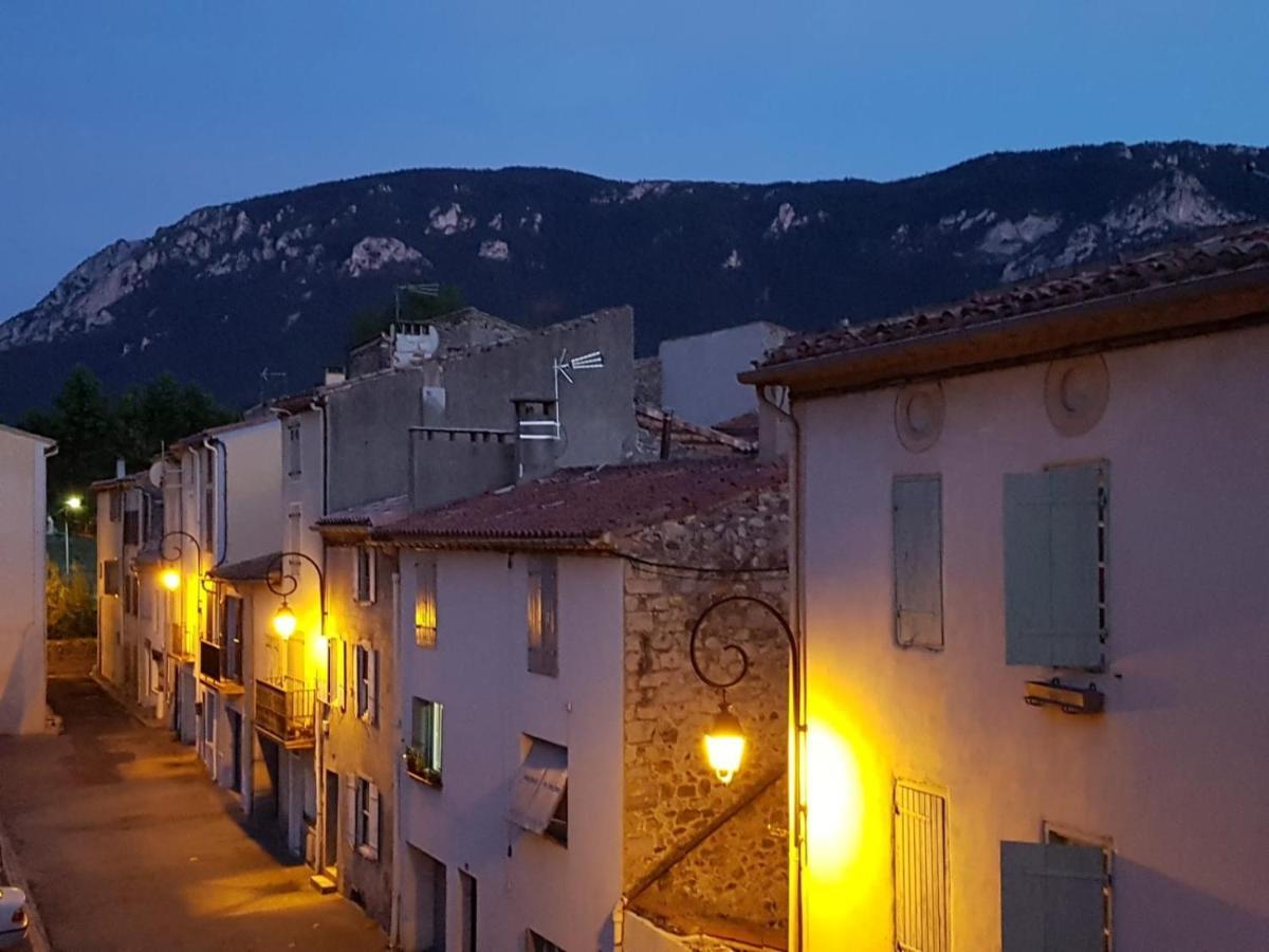 Bed and Breakfast Mountain View Townhouse Quillan Exterior foto