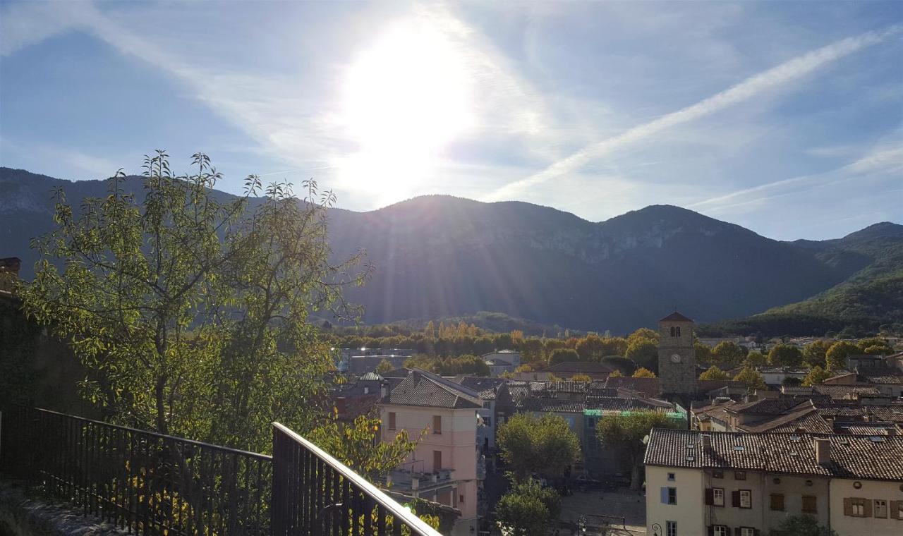 Bed and Breakfast Mountain View Townhouse Quillan Exterior foto